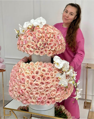 luxury pink roses
