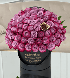 
                    
                      Arreglo floral de lujo morado | Le Boutique Royal
                    
                  