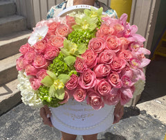 
                    
                      Pink Luxury Flower Mix Arrangement Miami | Le Boutique Royal
                    
                  