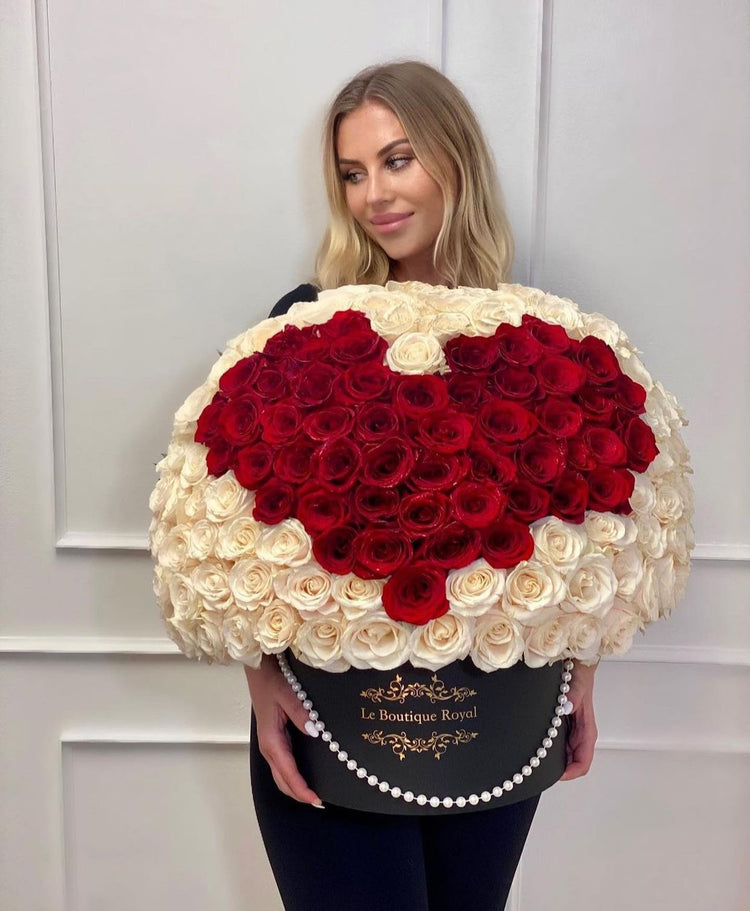 Rosas en forma de corazón – Arreglo floral de lujo | Le Boutique Royal