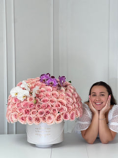 
                    
                      100 le boutique royal roses
                    
                  