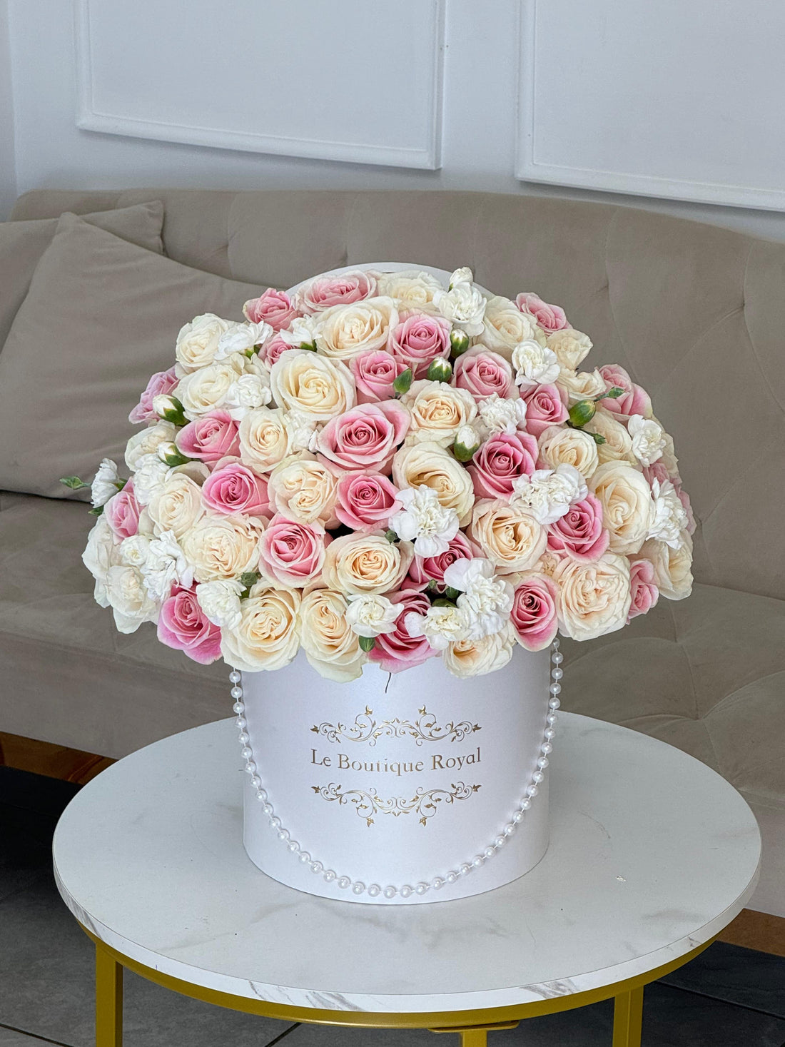 Pink & White Mix – Luxury Flower Arrangement | Le Boutique Royal
