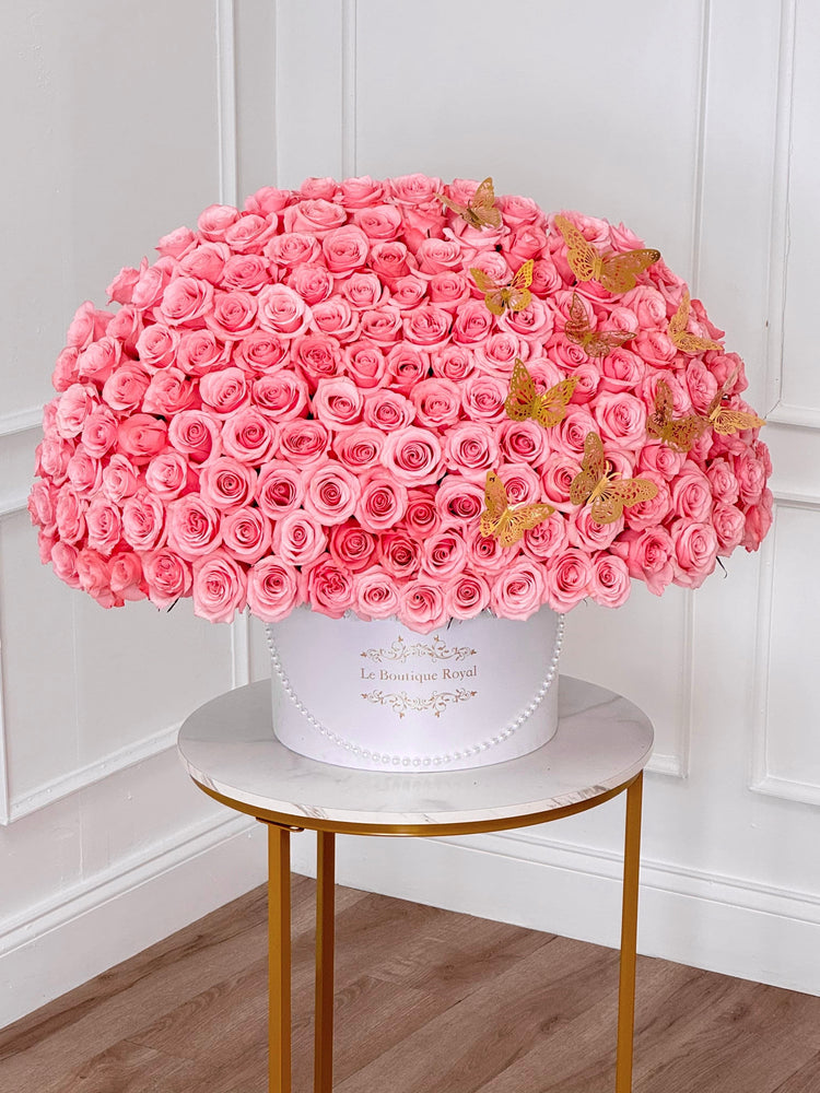 100 light pink Roses With Butterflies