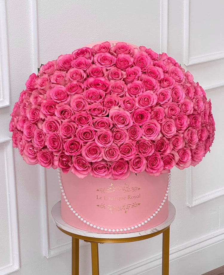 100 Pink Roses in Signature Box – Luxury Flower Arrangement | Le Boutique Royal