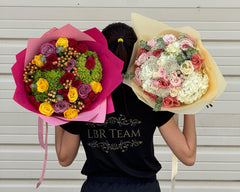 
                    
                      Luxury Hand-Tied Bouquet of Seasonal Flowers | Le Boutique Royal
                    
                  