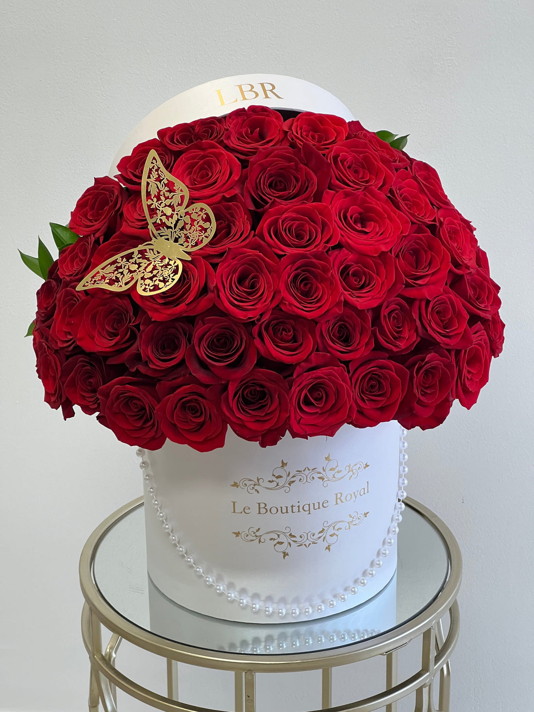 Rosas Rojas Con Mariposas
