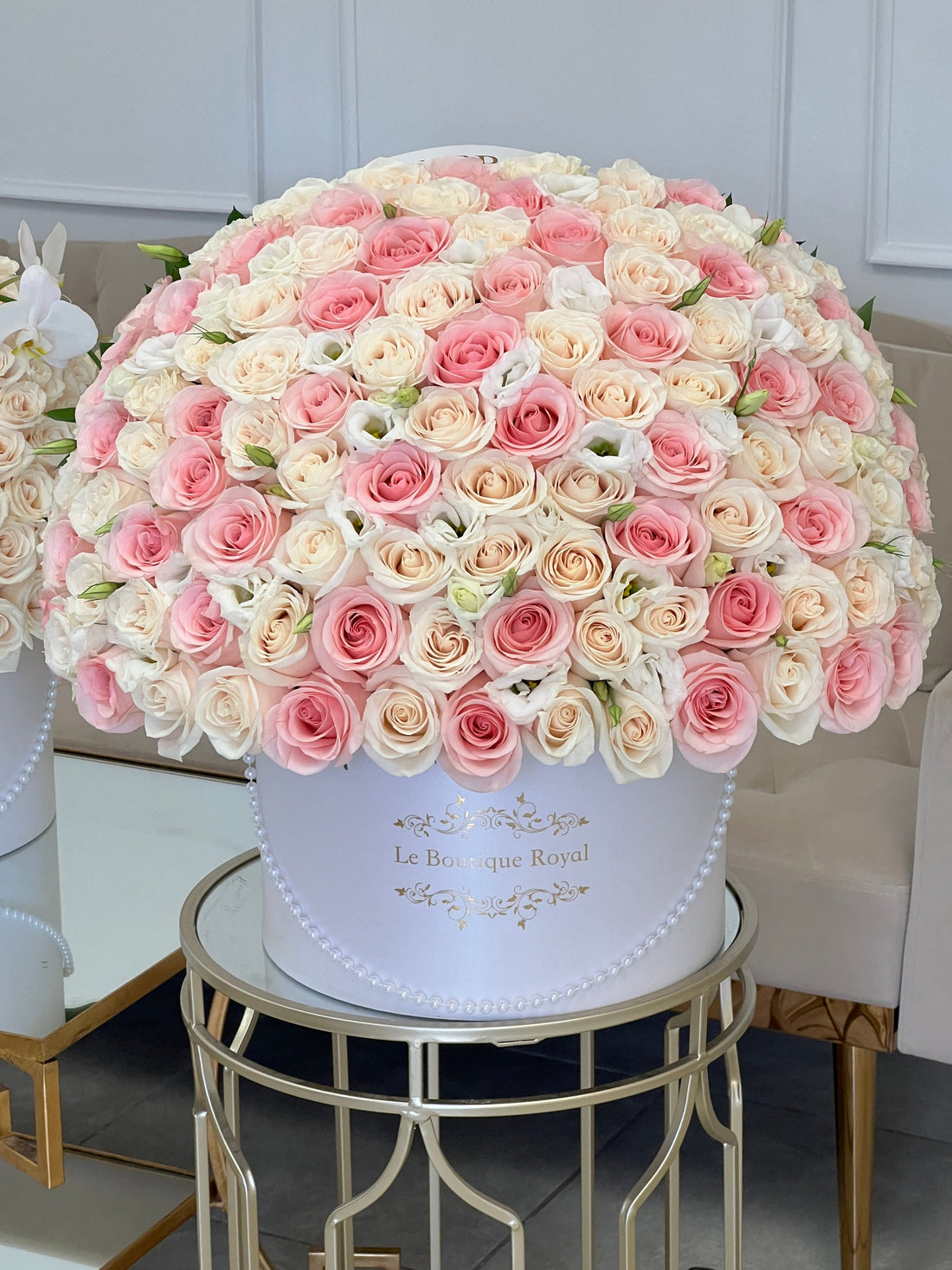 Pink & White Roses in Signature Box – Luxury Flower Arrangement | Le Boutique Royal