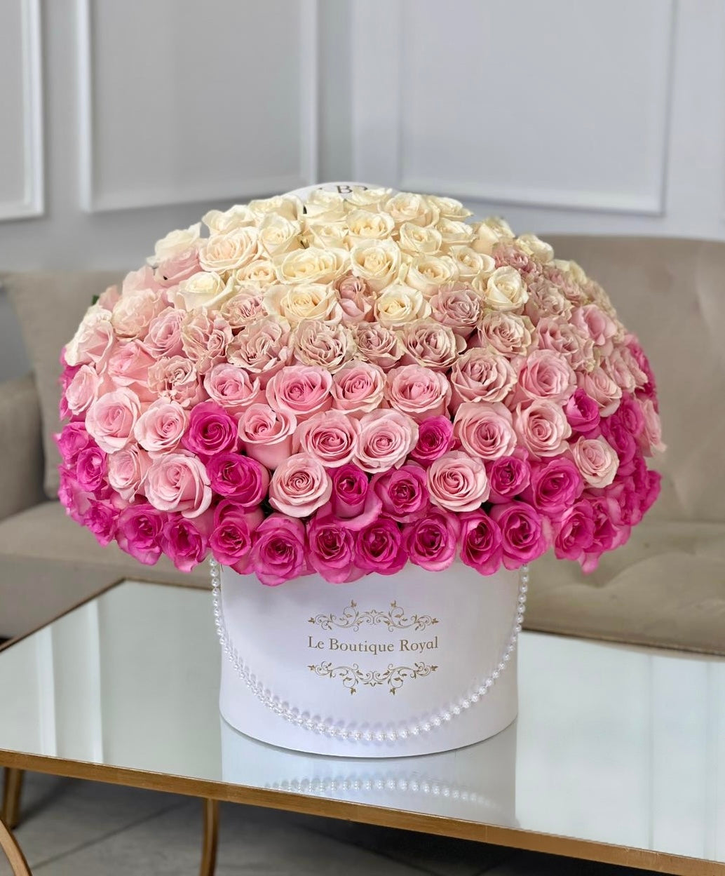 ombre of pink roses