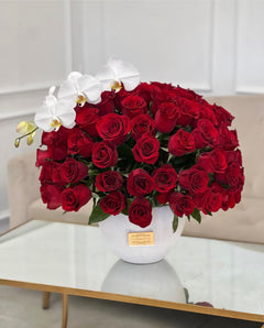 
                    
                      Rosas y orquideas
                    
                  